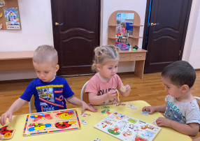 Круглый стол «Первые успехи малышей. Адаптация к детскому саду» Круглый стол «Первые успехи малышей. Адаптация к детскому саду».